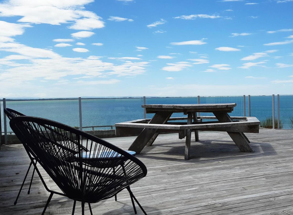 Best Waterfront Deck In Riverton Villa Dış mekan fotoğraf